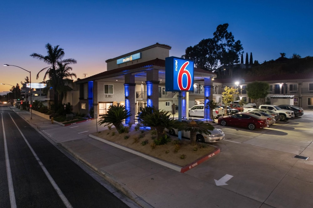 Motel6 La Mesa, CA 54/67
