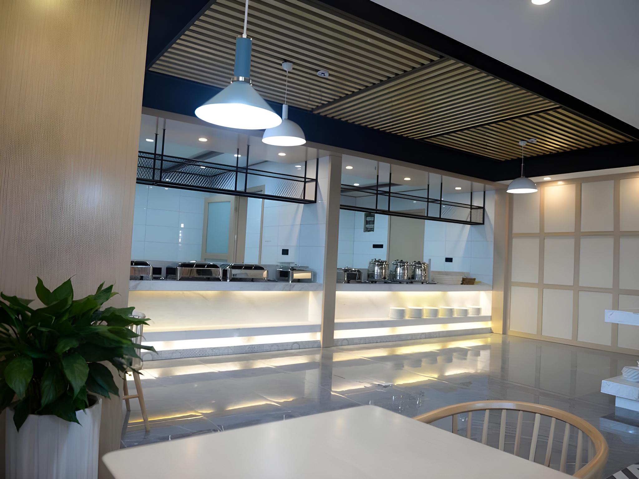 VX Xuzhou Gulou District Yangshan Road Hotel 6/21
