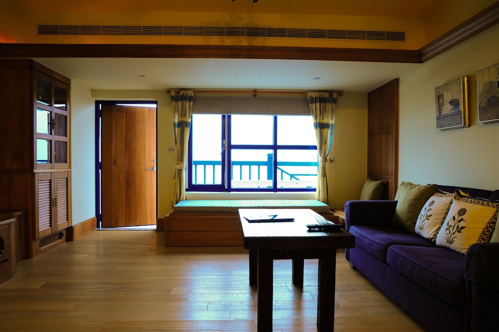 Chateau Villa 17/33