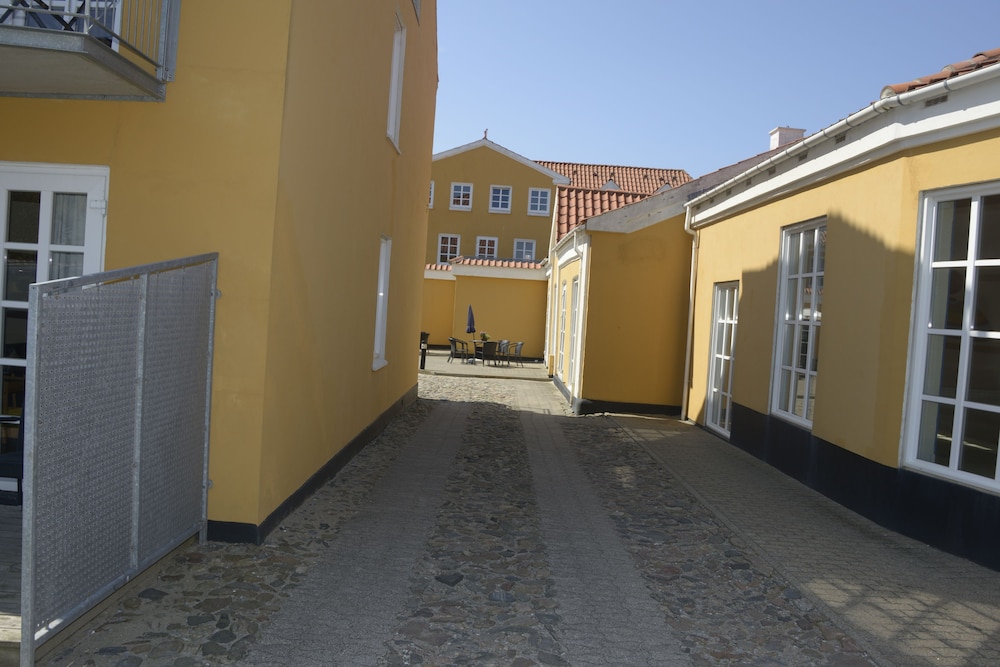 Lokken Badehotel 42/49