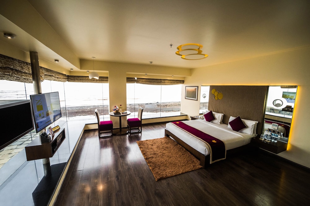 THE GOLD BEACH RESORT 14/41