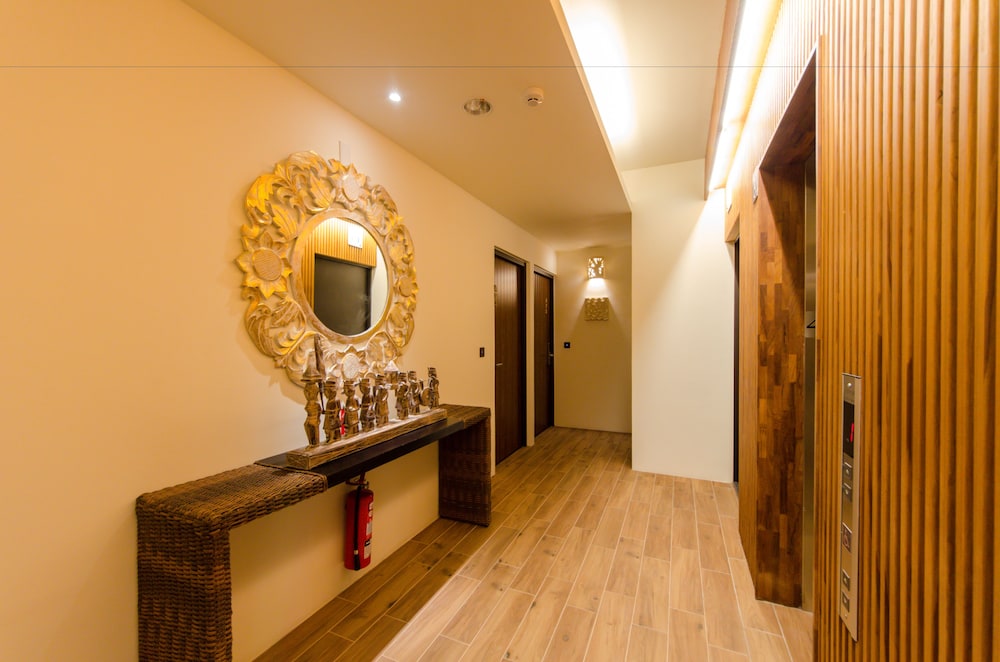 Move Resort&Spa 12/72