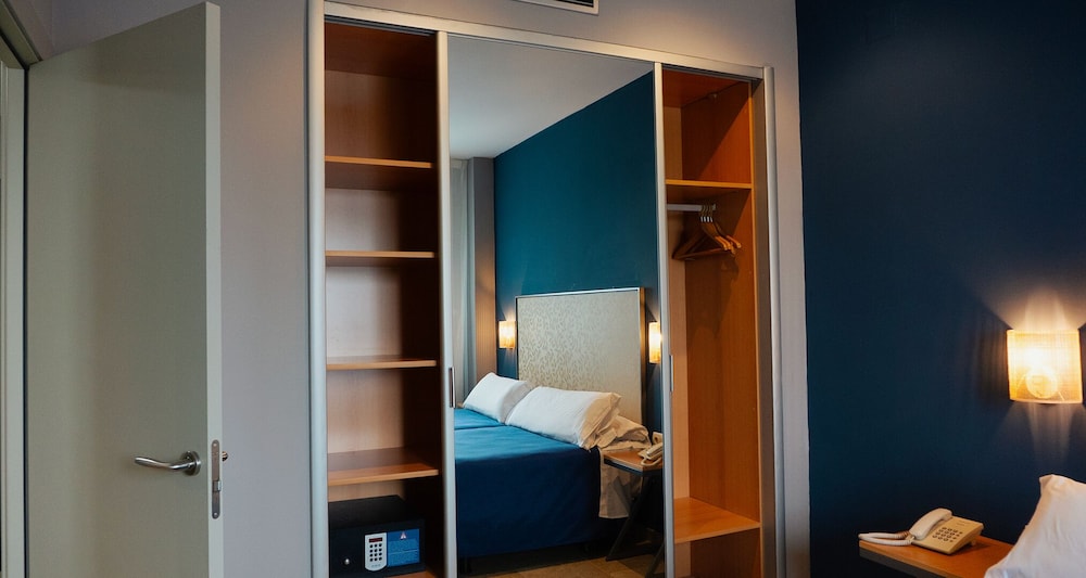 Apartamentos Vertice Sevilla Aljarafe 30/63