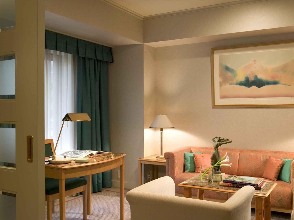 Mercure Nagoya Cypress 36/61