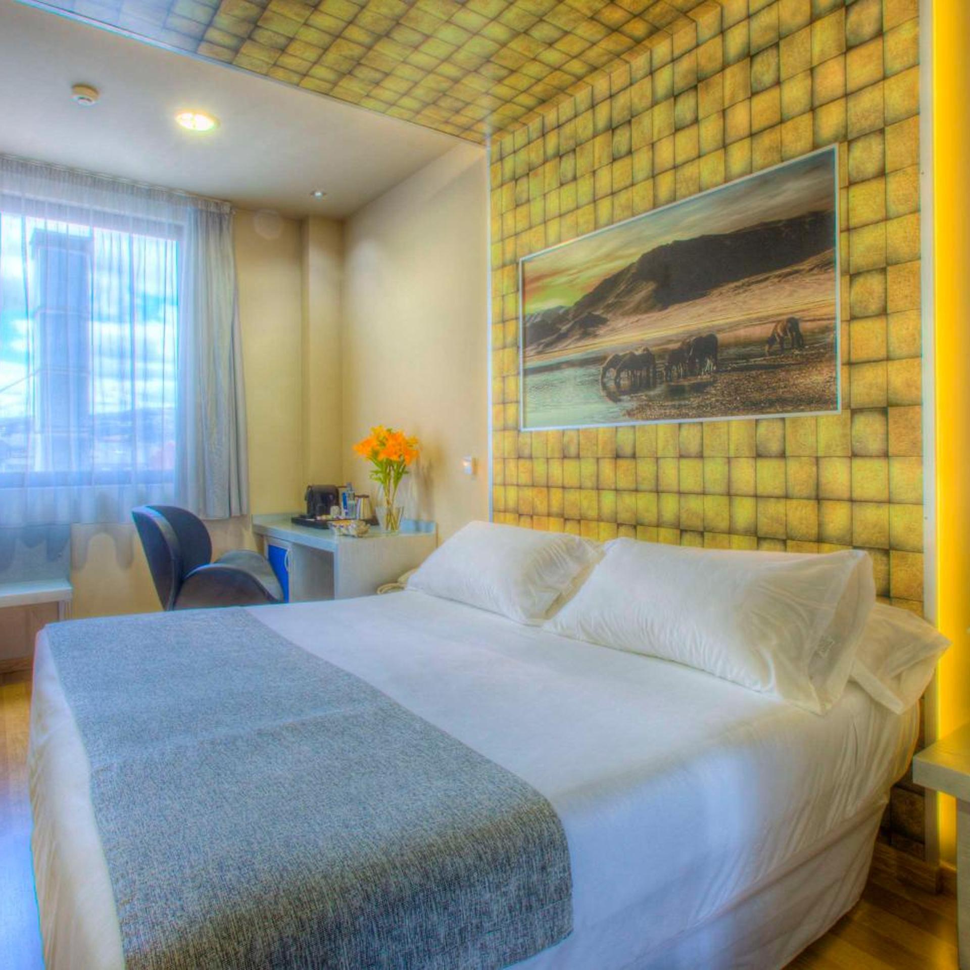 Standard, Double or Twin Bed