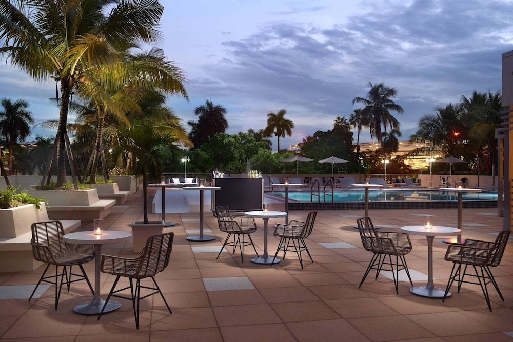Courtyard Miami Coconut Grove Hotel 4/53
