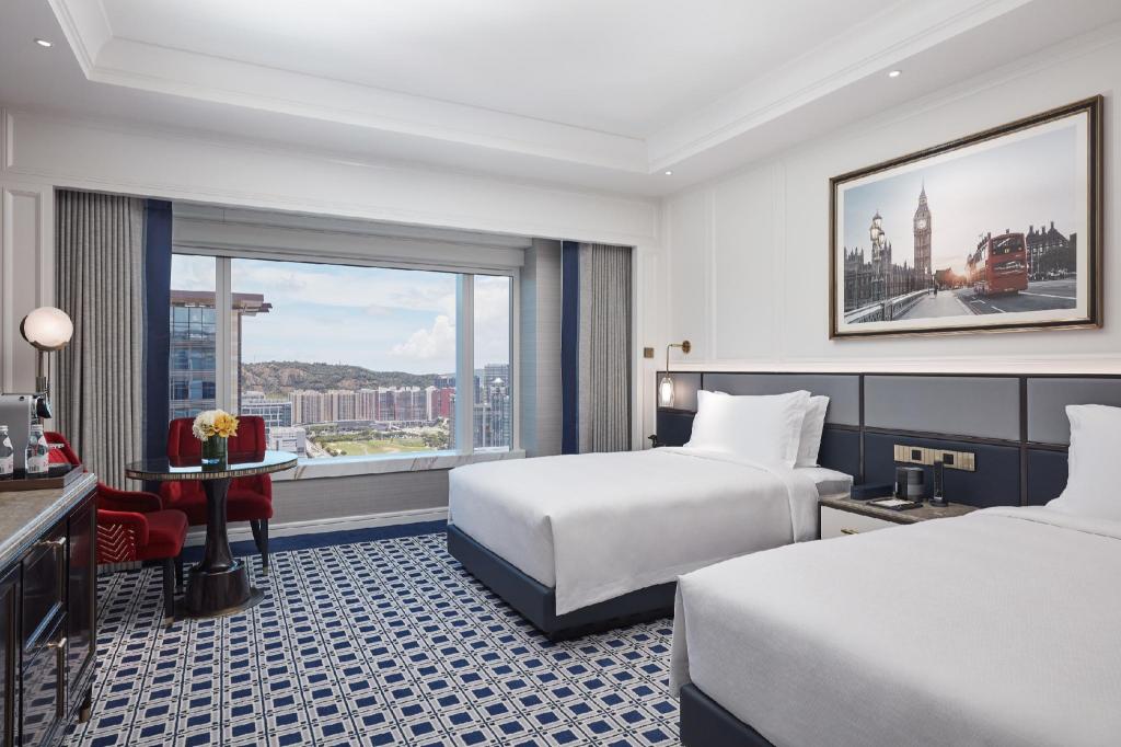 Guest Room, Deluxe, 2 Double Beds, Concierge Tower