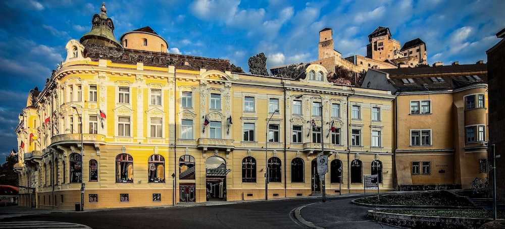 Hotel Elizabeth 2/50