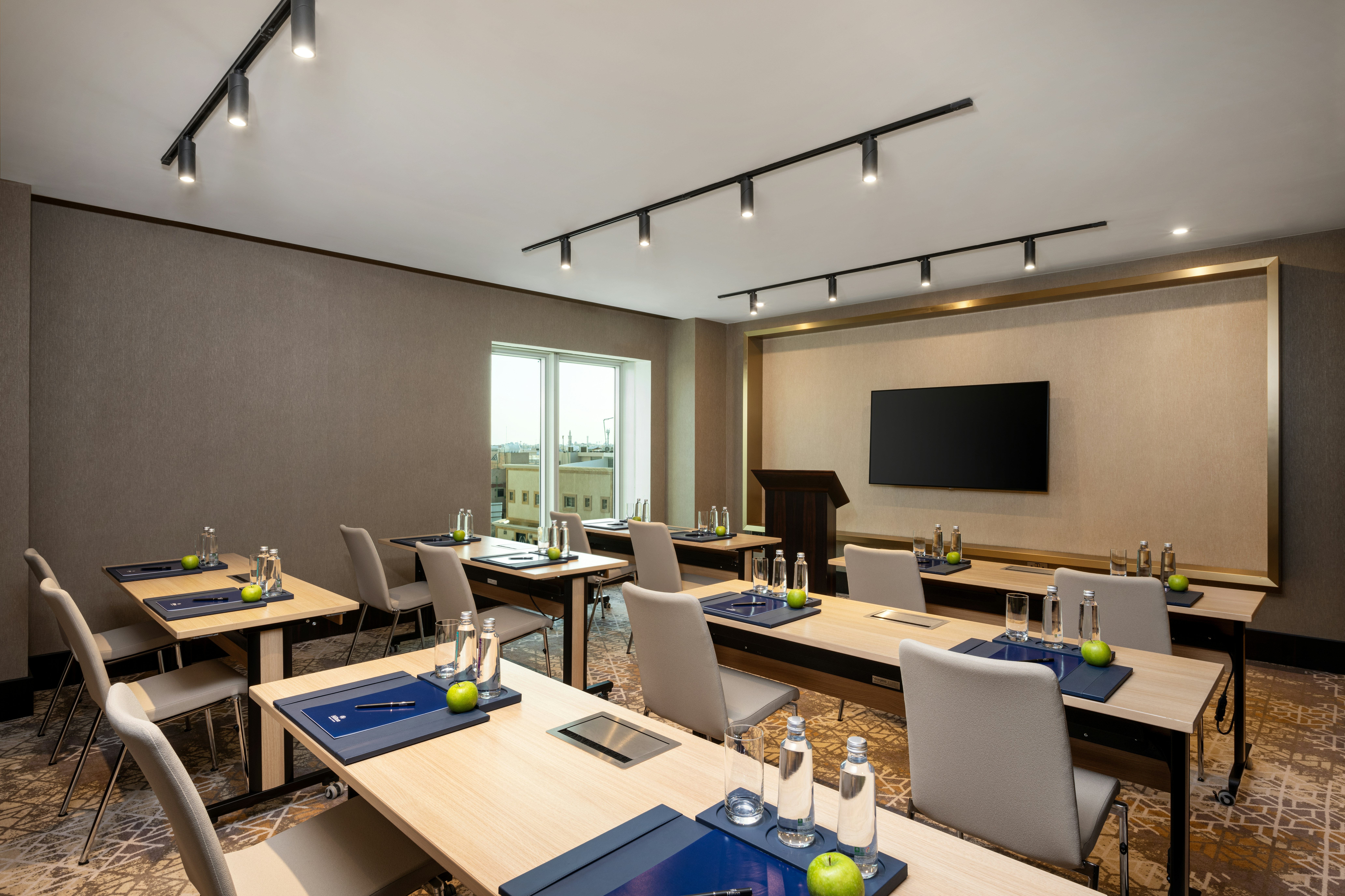 هيلتون الرياض العليا(Hilton Riyadh Olaya) 49/57