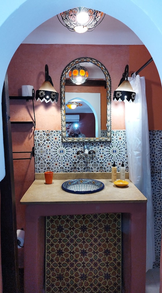 Riad Andalla 35/35