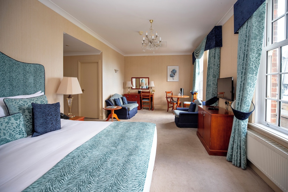 JUNIOR, DOUBLE OR TWIN BED