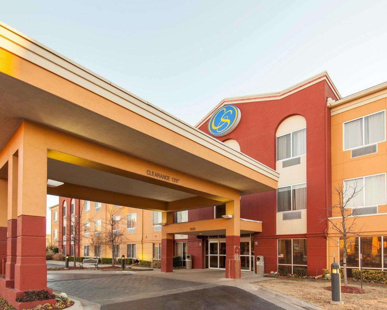 Comfort Suites Tulsa Central 35/37