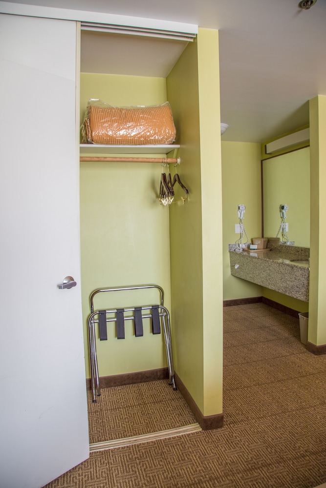 Quality Inn Merced Gateway to Yosemite 13/41