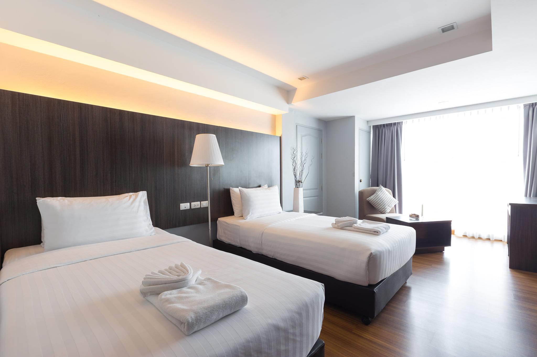 SUPERIOR, TWIN BEDS