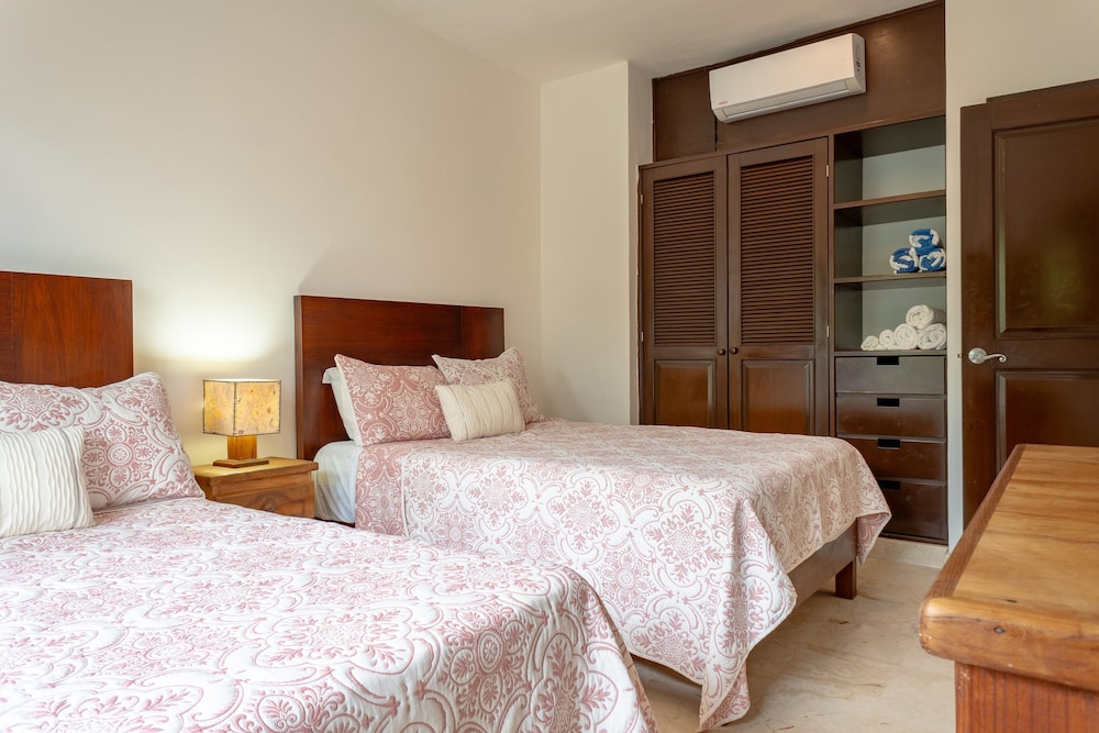 Paseo Del Sol Condohotel By Bric 25/100