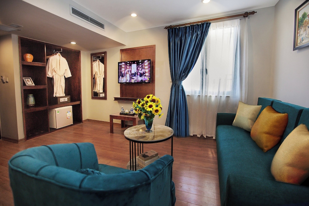 Aviary Hanoi Hotel and Travel 29/41