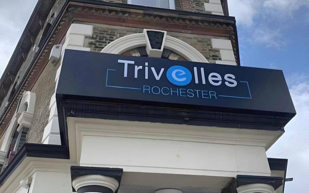 Trivelles Rochester Hotel 2/27