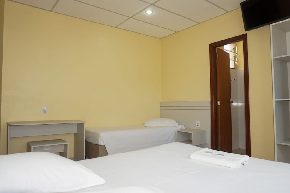 Lord Hotel Camburi 12/44