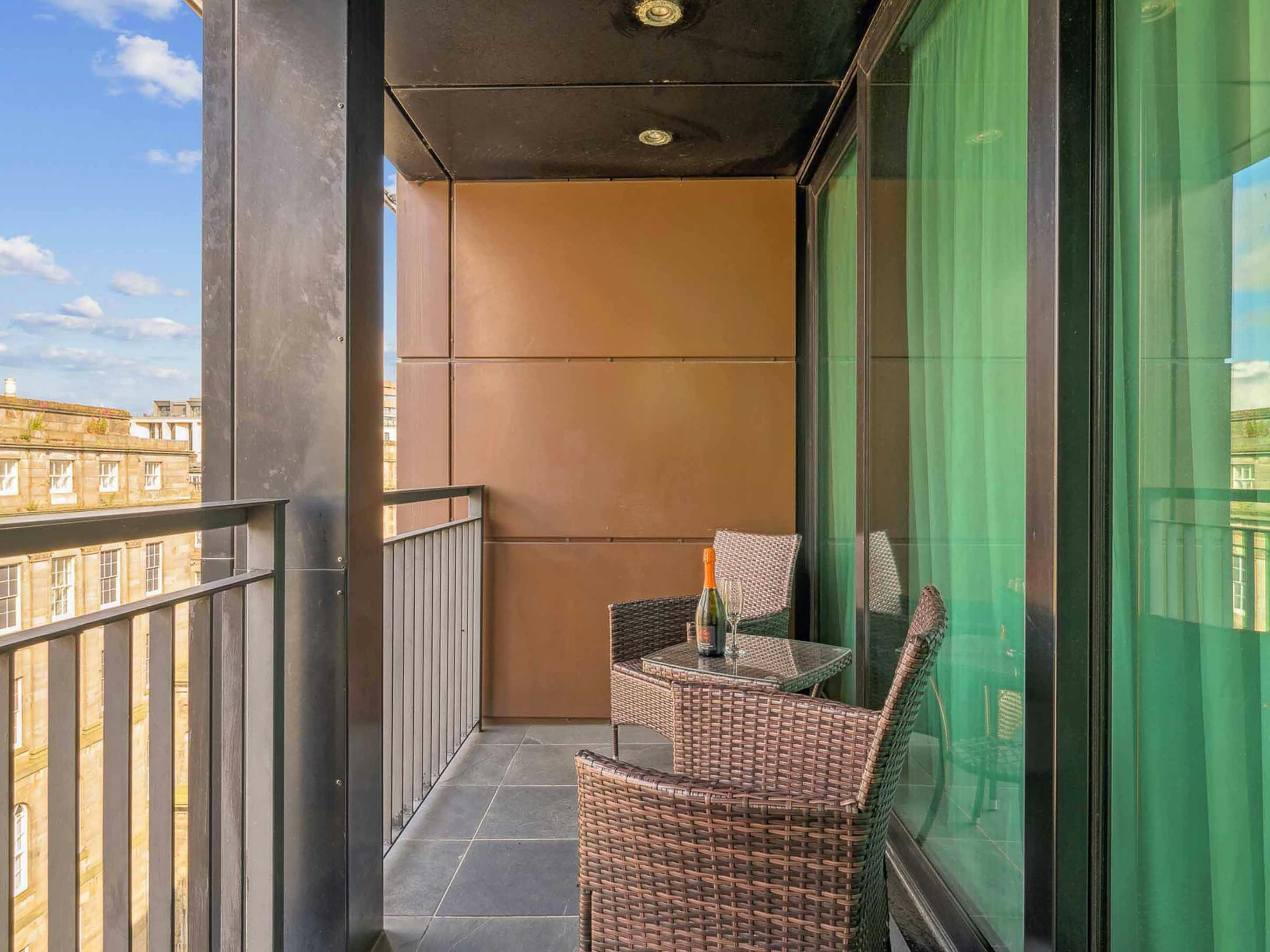 Princes Street Suites Hotel 27/56