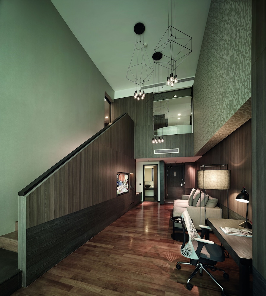 G Hotel Gurney 35/60
