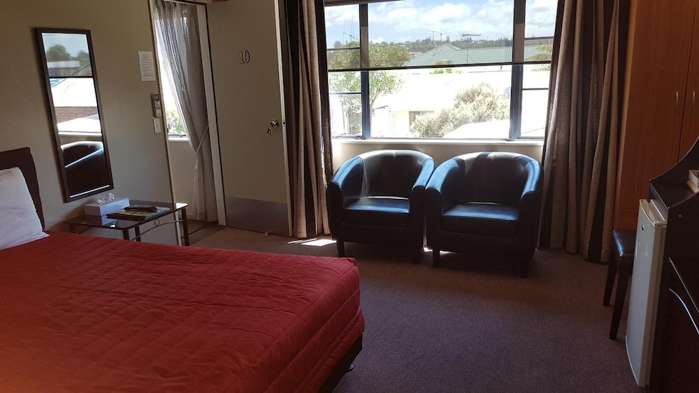 Palm Court Motel 13/40
