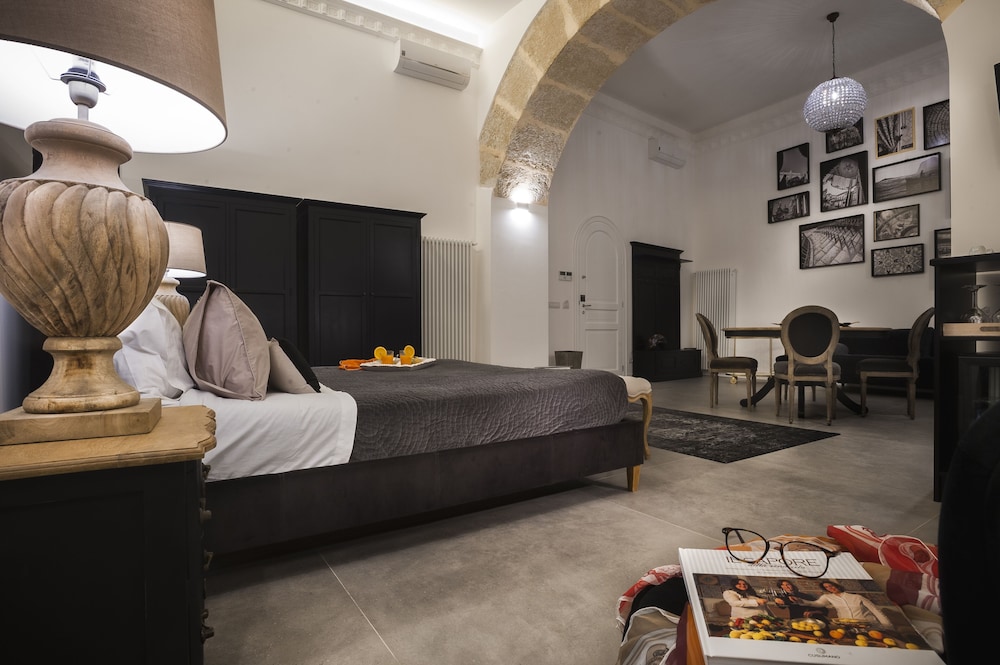 Palazzo Natoli Exclusive Rooms 6/74
