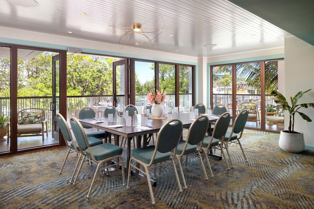 Ocean Key Resort and Spa 32/76