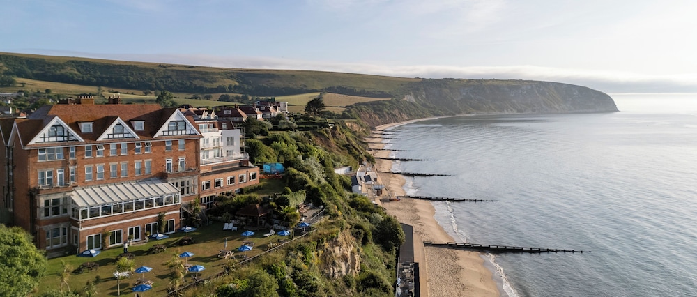 Grand Hotel Swanage 45/50