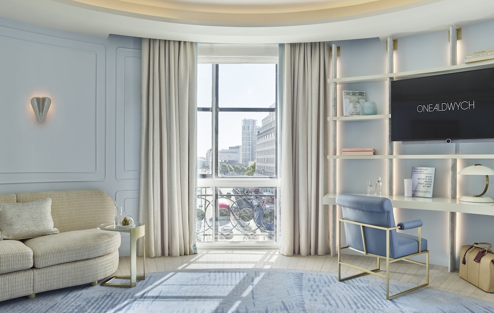 One Aldwych 45/62