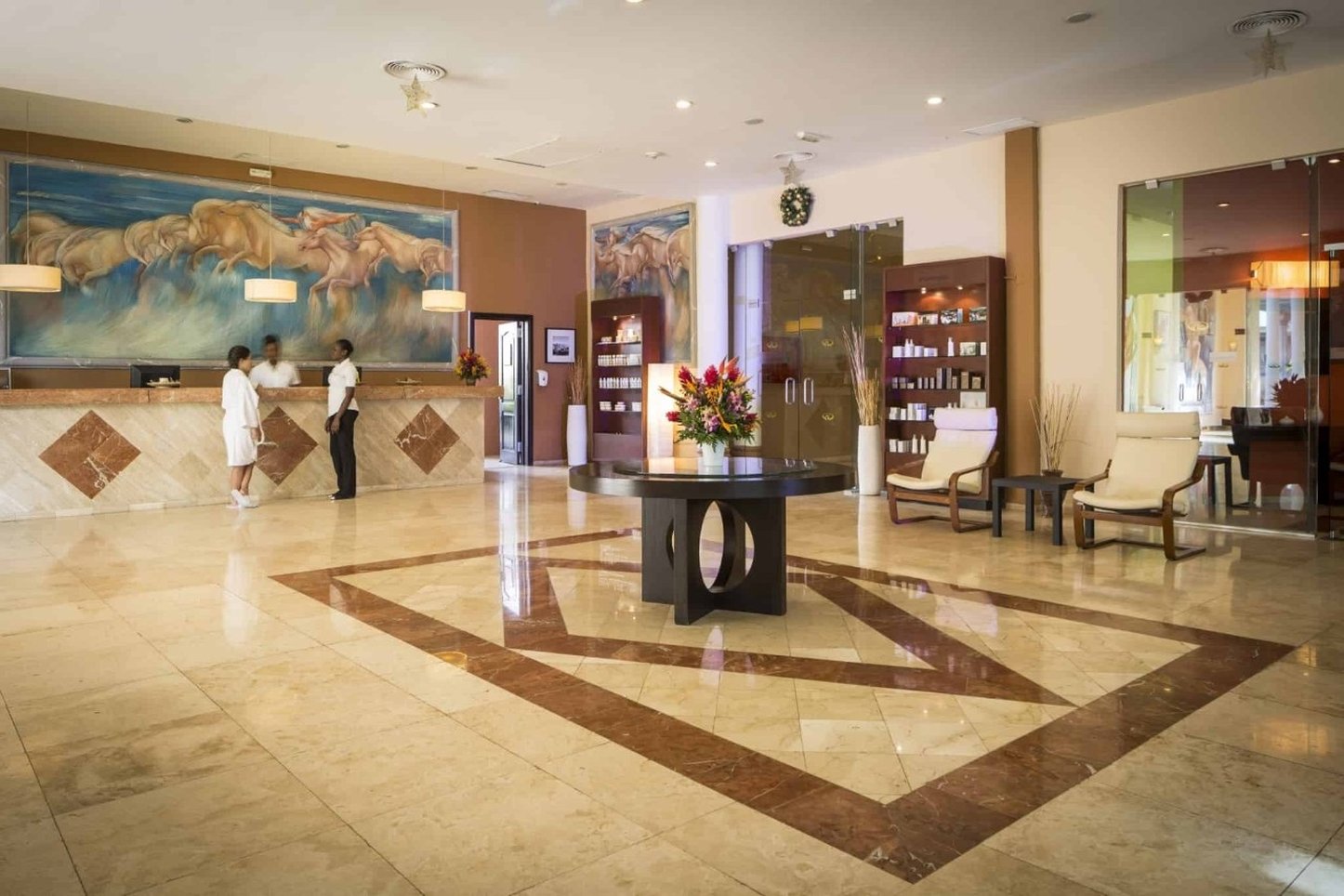 Grand Palladium Lady Hamilton Resort and Spa 5/42