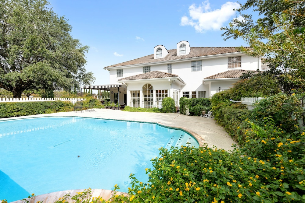 The Plantation House Boutique Inn 3/50