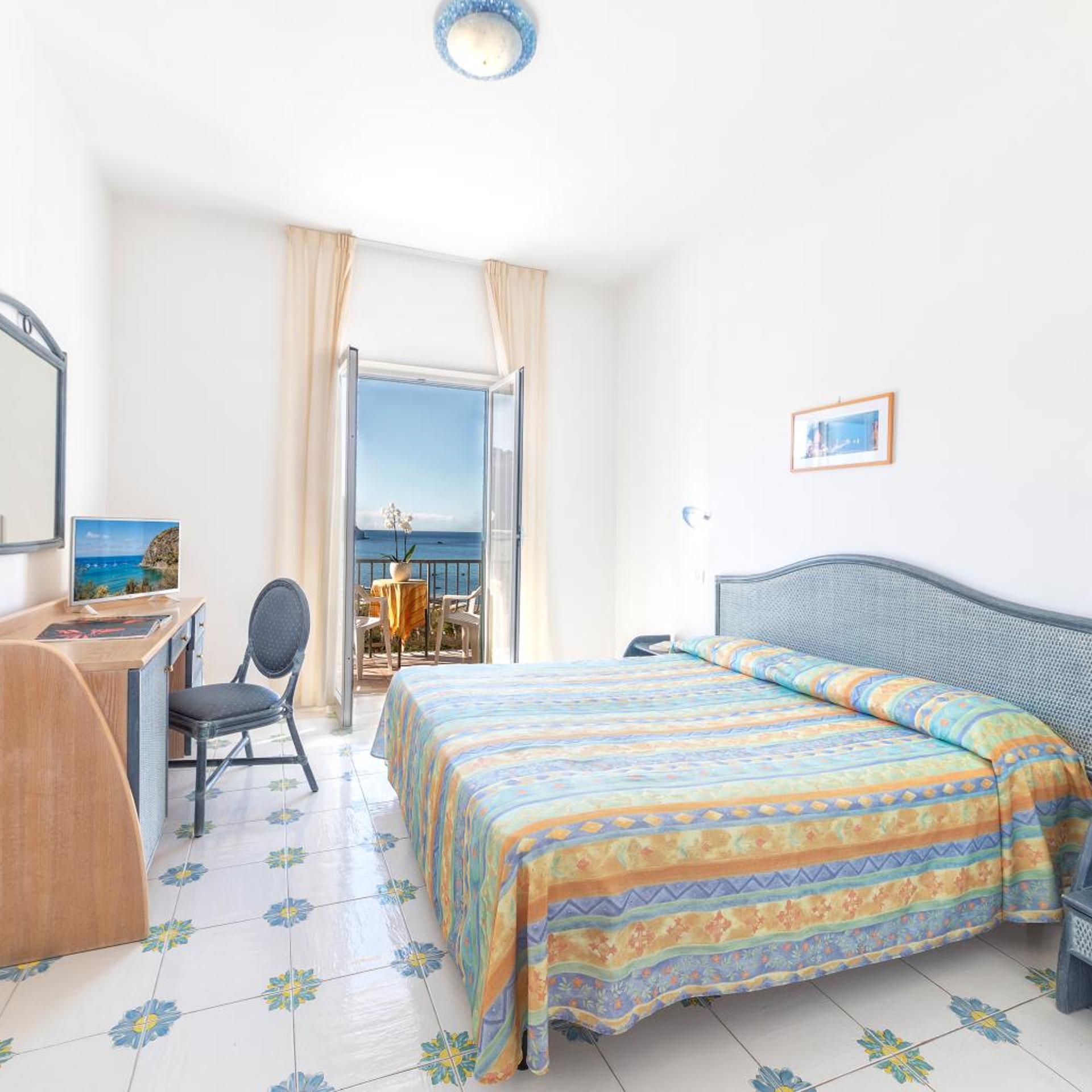 Hotel Citara 10/83