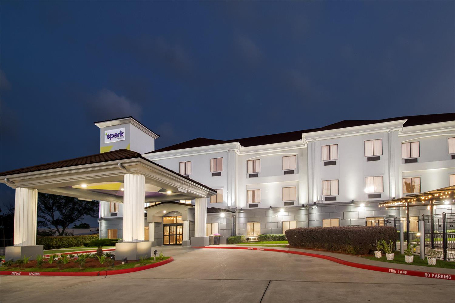 Spark by Hilton Houston Hobby Airport 3/16