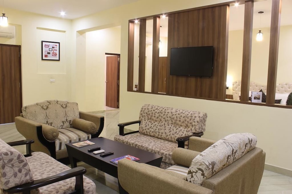 Regenta Central Mewargarh 23/43