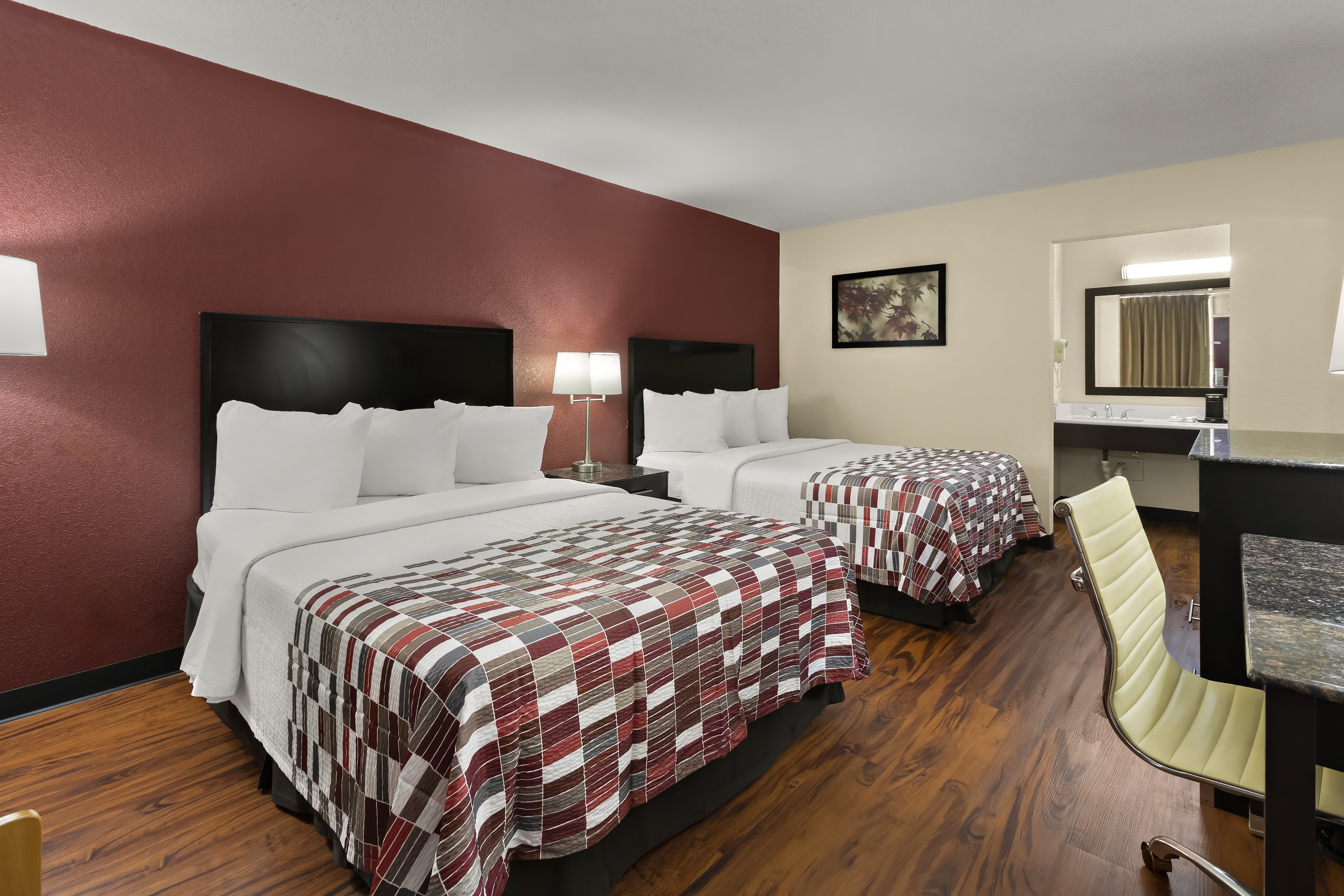 جناح بسريرين كوين، Red Roof Inn & Suites Cave City 3/7