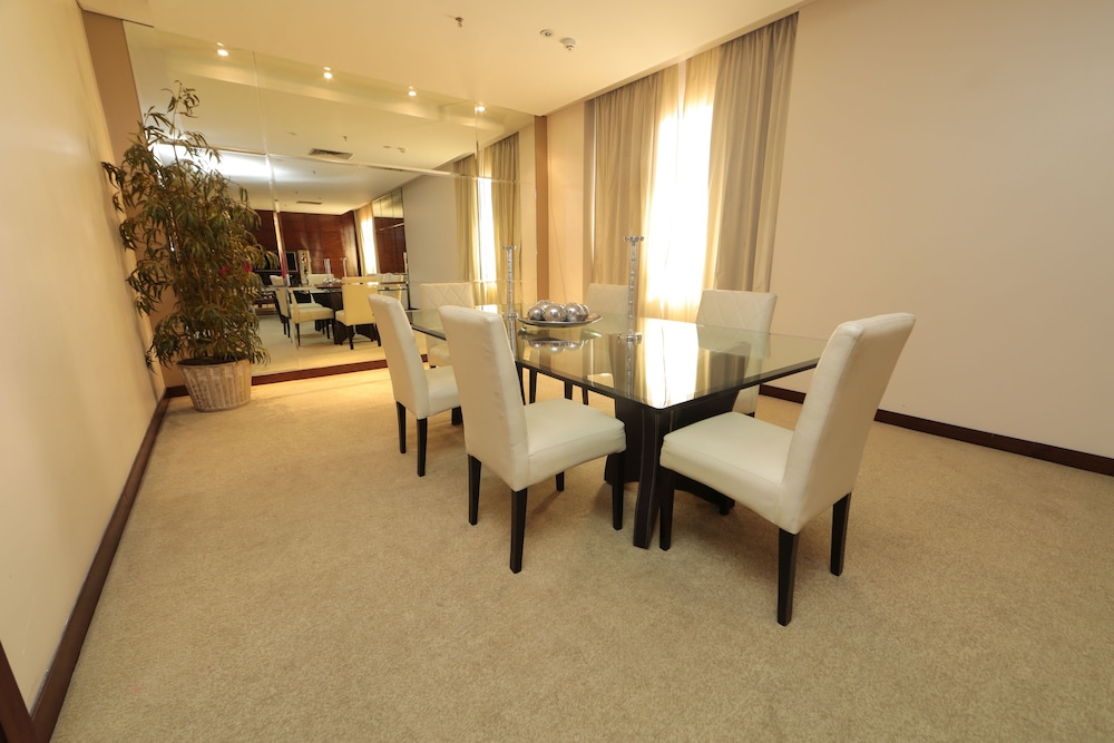 Crowne Plaza Asuncion 57/73