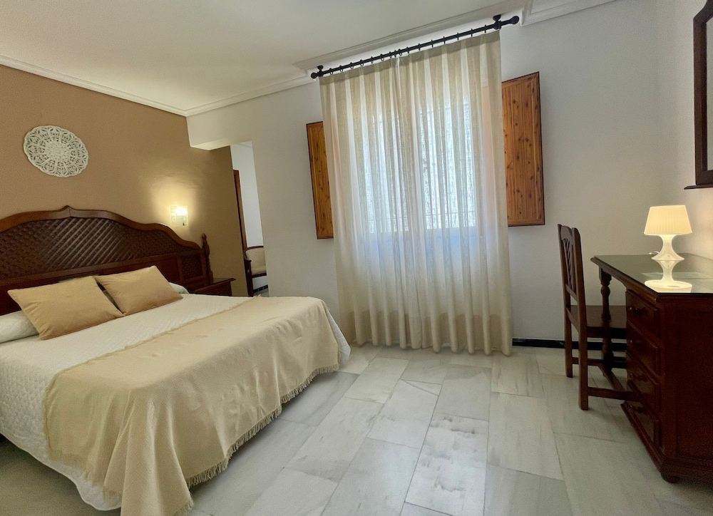 Room, Twin Beds