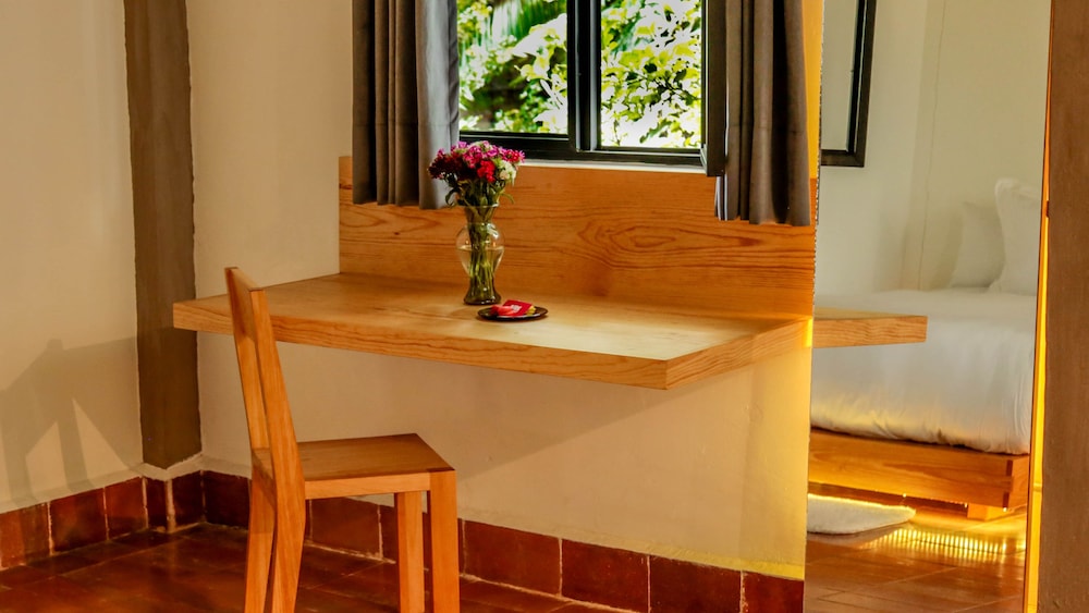 Agrado Guest House 44/56