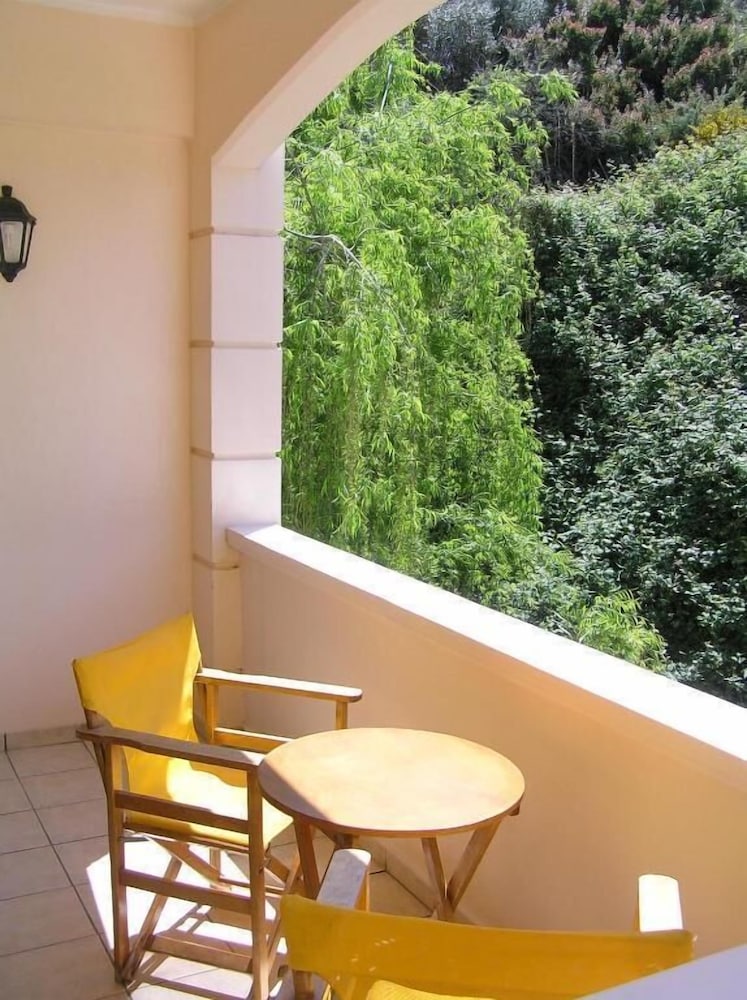 Artemis Hotel Apartments 26/50
