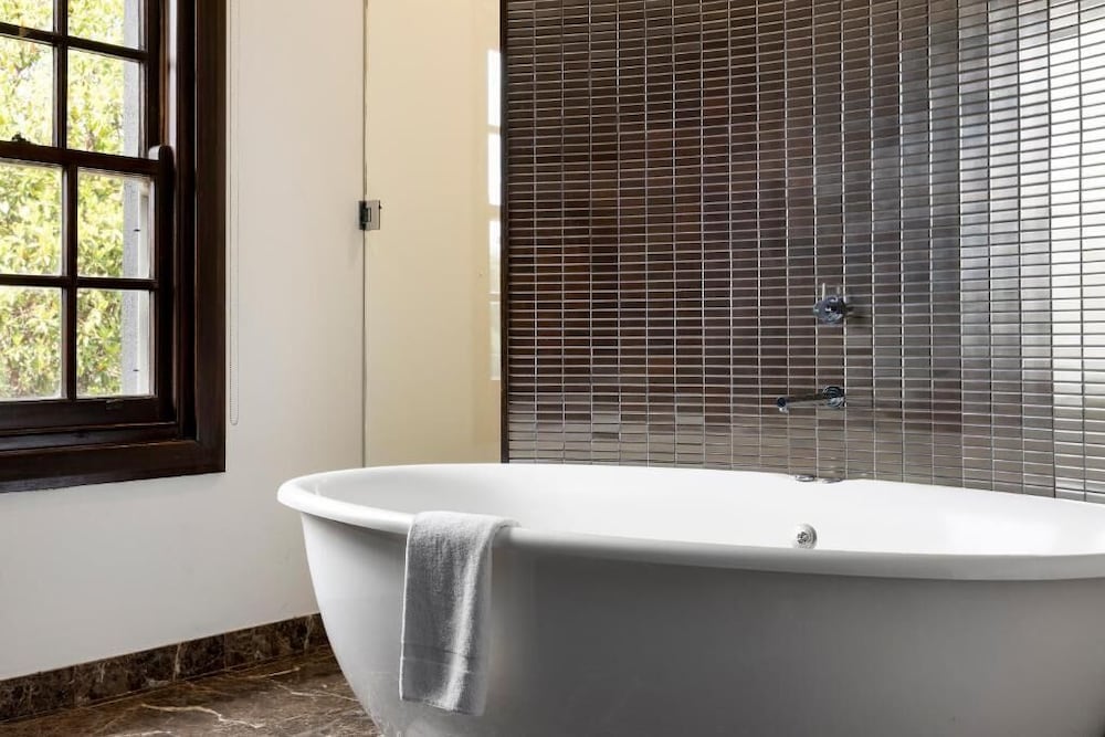 Mineral Springs Hotel 47/50