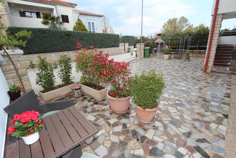 APARTMENT DIVNA 12/66