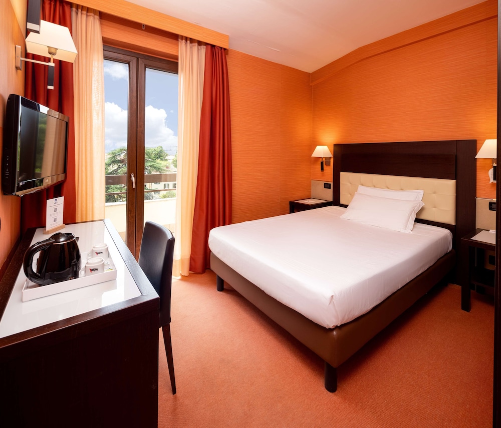Economy, French Bed، Best Western Gorizia Palace Hotel 2/7