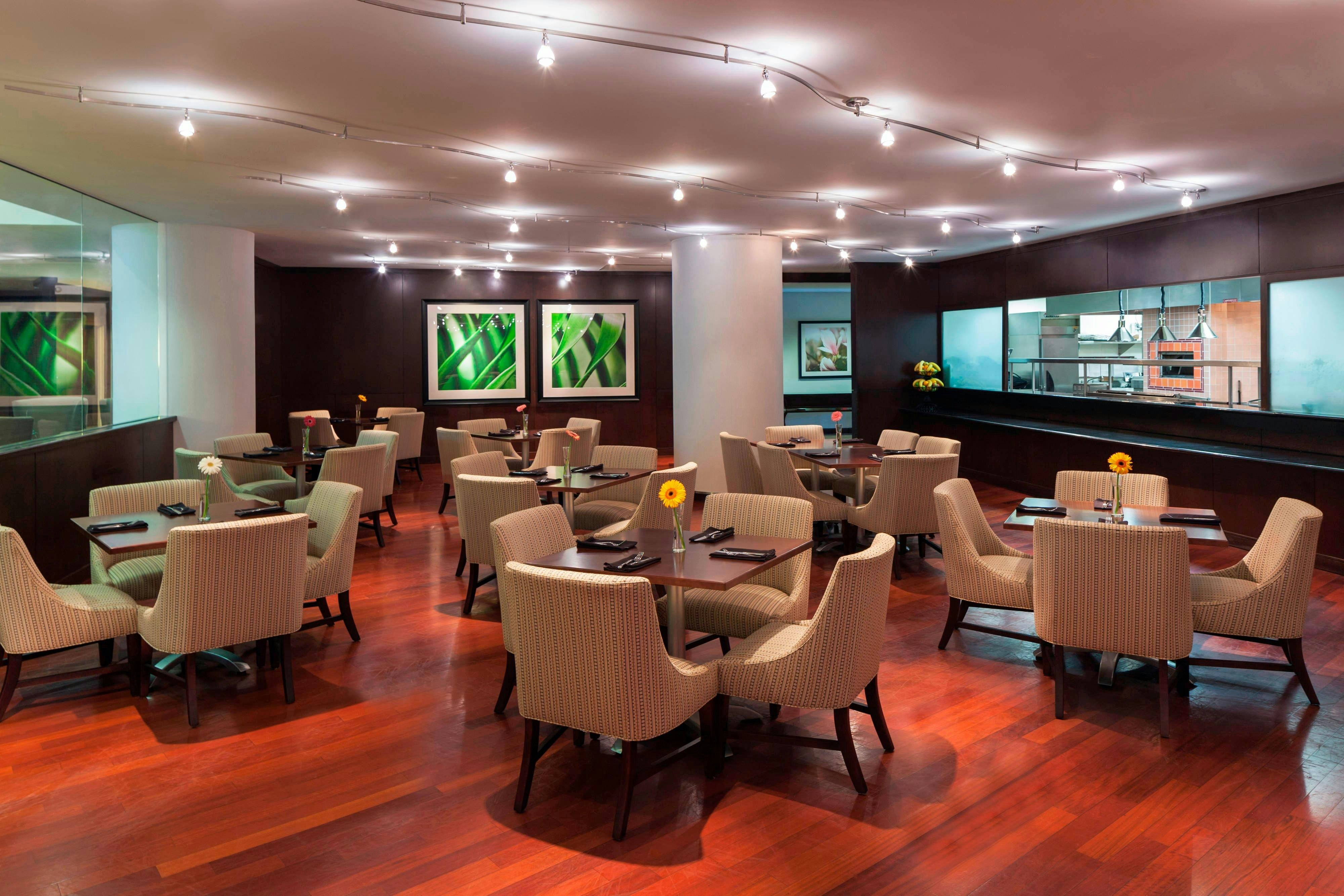 Sheraton Metairie - New Orleans Hotel 6/7