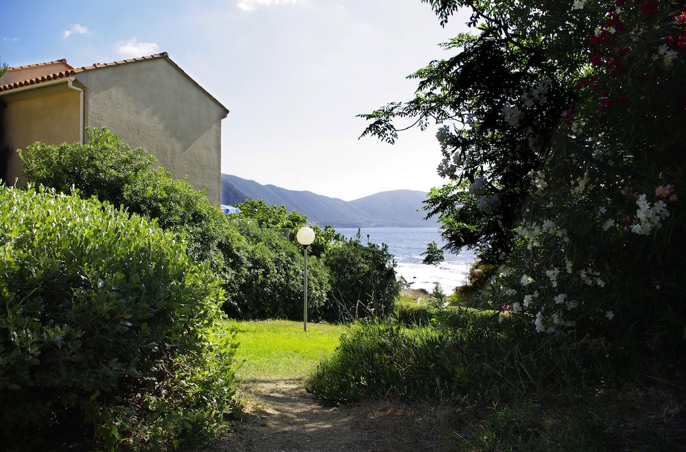 Paese di Lava 32/42