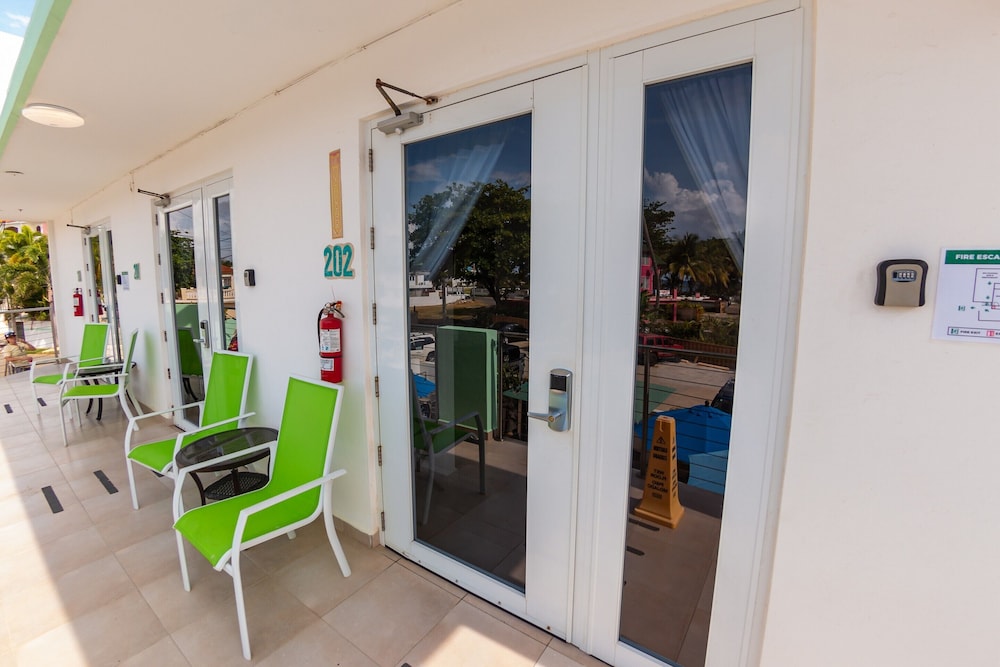 Casa Verde Hotel 2/50