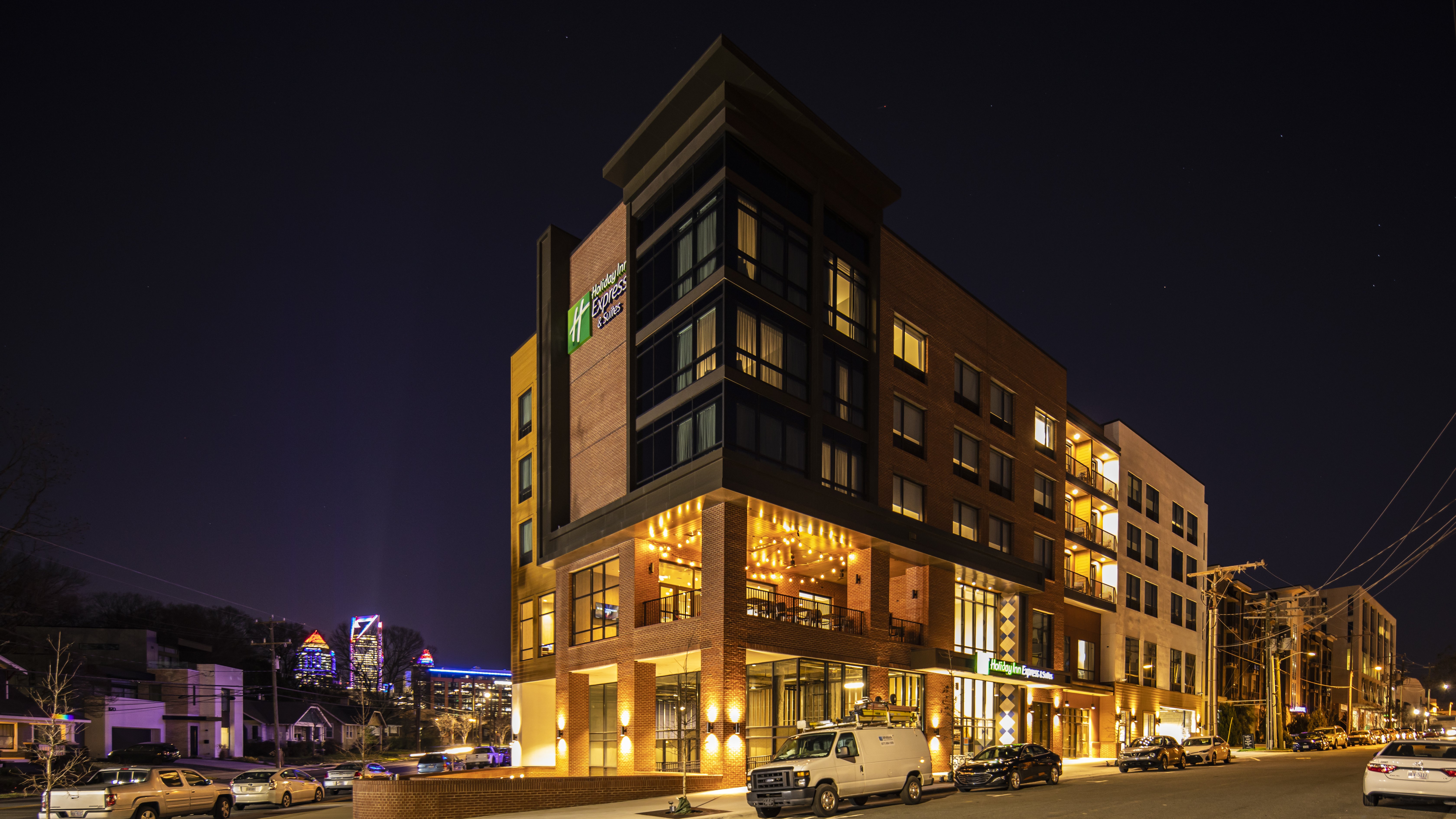 Holiday Inn Express & Suites Charlotte - South End 4/73