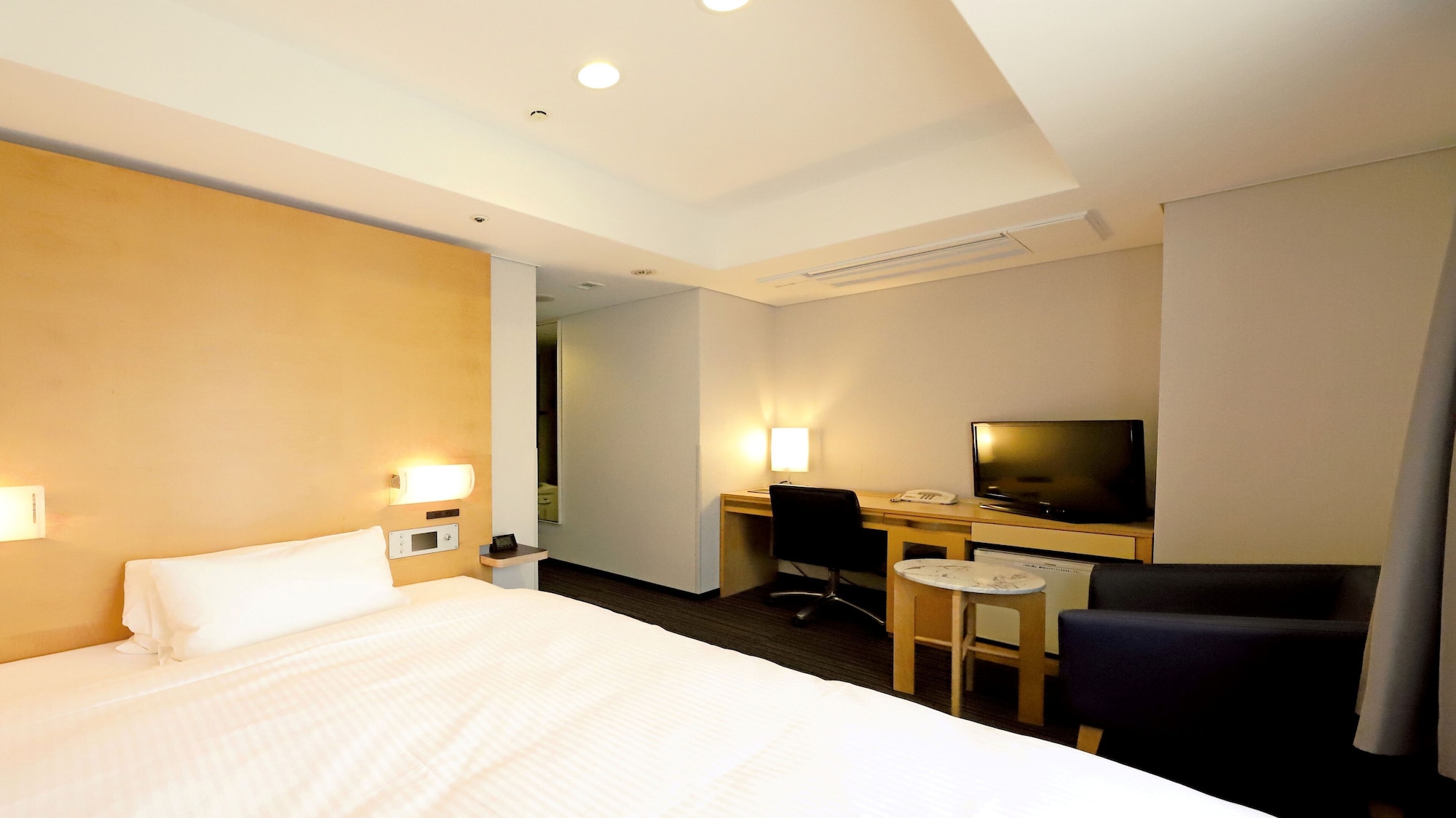 SUPERIOR, DOUBLE BED