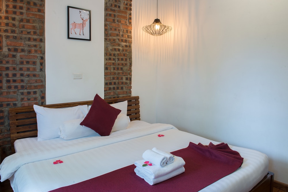 NT Elysian Hotel 36/76
