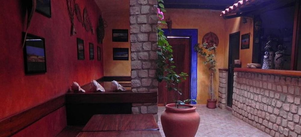 Sakaroule Bed And Breakfast 10/33