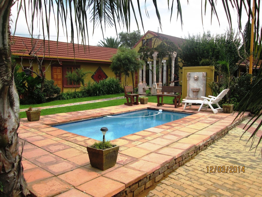 Acre Of Africa Guest Venue 38/50